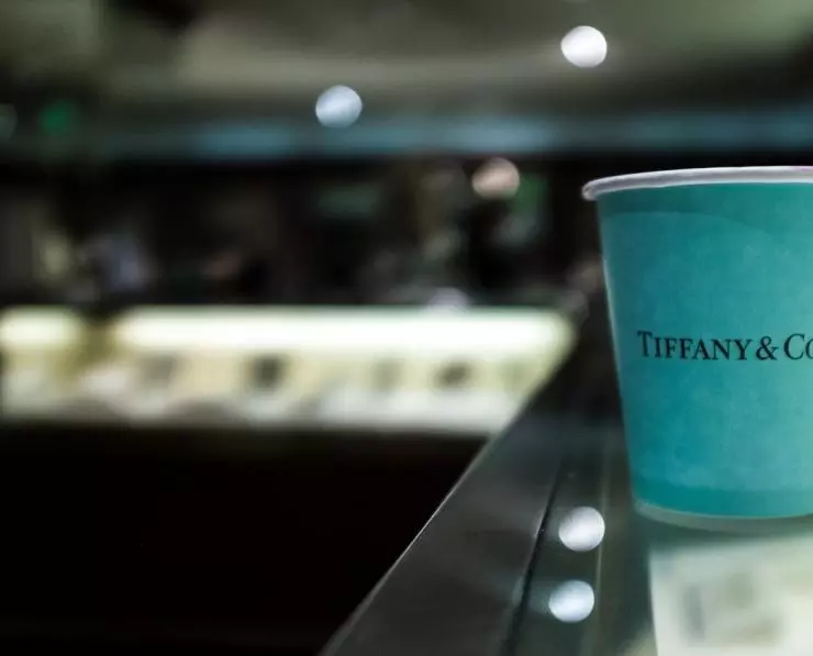 Кадр из Без ума от Tiffany (2016) Кадр из Без ума от Tiffany (2016)