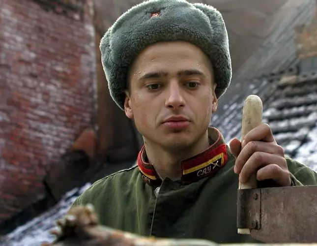 Кадр из Курсанты (2004) Кадр из Курсанты (2004)