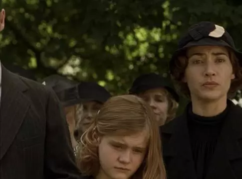 Кадр из Милдред Пирс (2011) Кадр из Милдред Пирс (2011)
