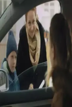 Кадр из Это не навсегда (2019) Кадр из Это не навсегда (2019)