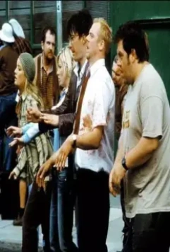 Кадр из Зомби по имени Шон (2004) Кадр из Зомби по имени Шон (2004)
