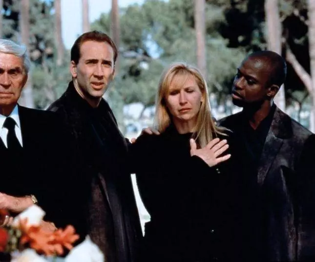 Кадр из Город ангелов (1998) Кадр из Город ангелов (1998)