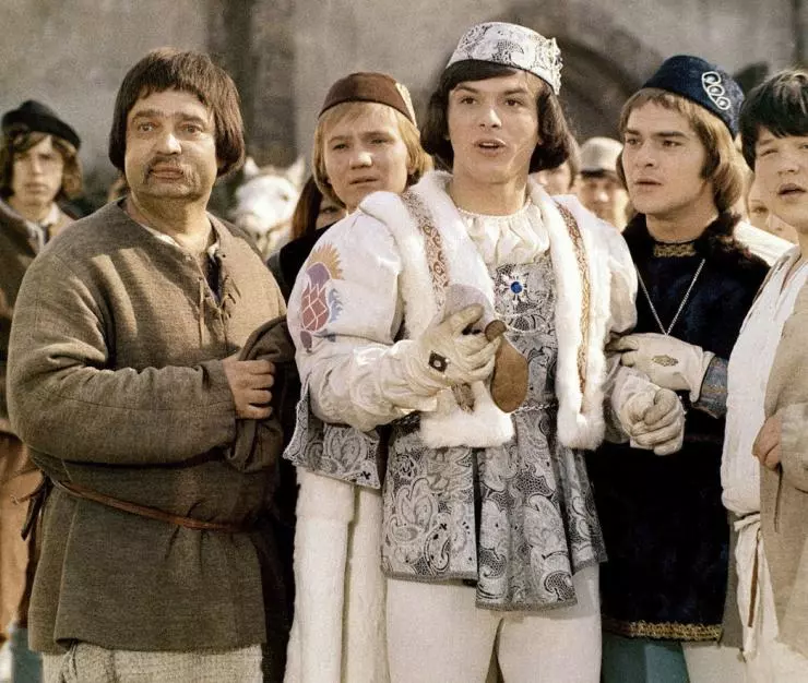 Кадр из Три орешка для Золушки (1973) Кадр из Три орешка для Золушки (1973)