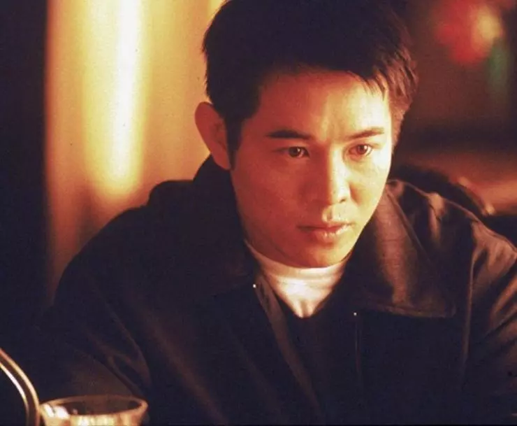 Кадр из Ромео должен умереть (2000) Кадр из Ромео должен умереть (2000)