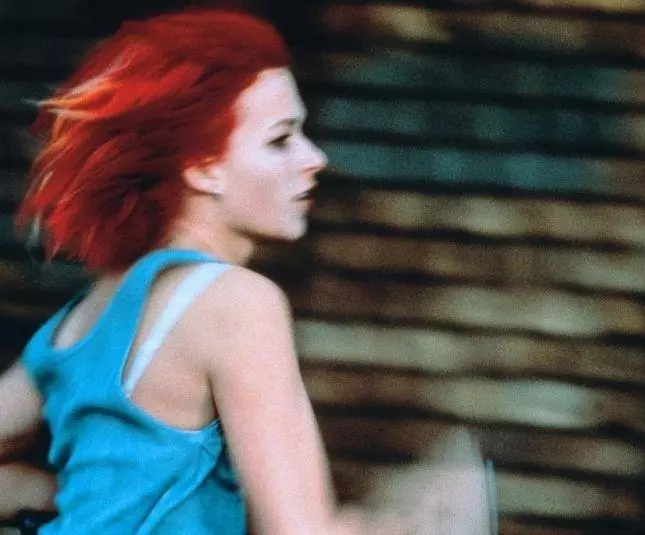 Кадр из Беги, Лола, беги (1998) Кадр из Беги, Лола, беги (1998)