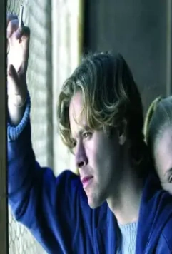 Кадр из Мертвый сезон (2004) Кадр из Мертвый сезон (2004)