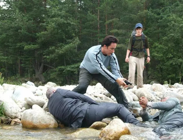 Кадр из Контракт (2005) Кадр из Контракт (2005)