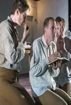 Кадр из Господа Головлевы (2006) Кадр из Господа Головлевы (2006)