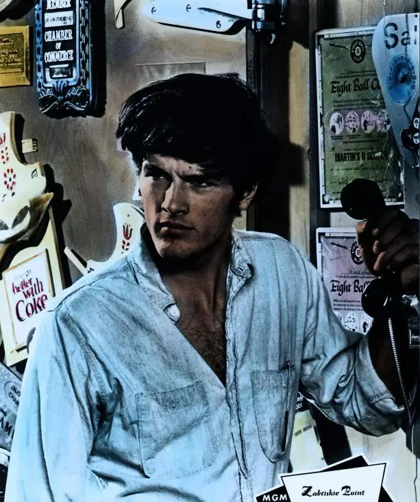Кадр из Забриски Пойнт (1970) Кадр из Забриски Пойнт (1970)