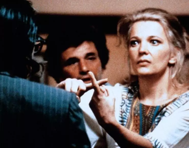 Кадр из Женщина не в себе (1974) Кадр из Женщина не в себе (1974)