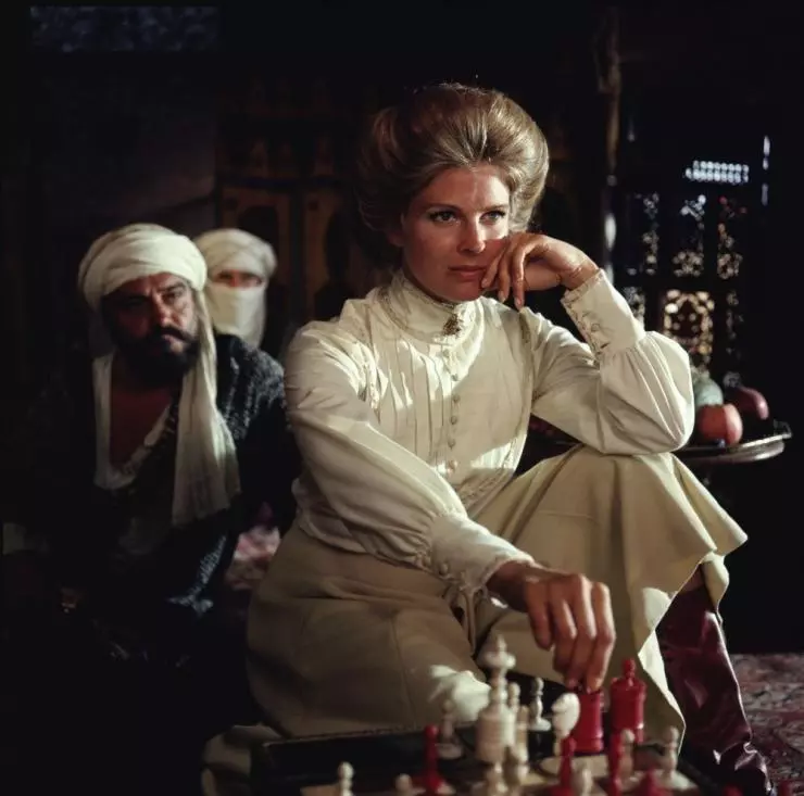 Кадр из Ветер и лев (1975) Кадр из Ветер и лев (1975)