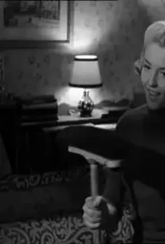 Кадр из Папа, мама, служанка и я (1954) Кадр из Папа, мама, служанка и я (1954)