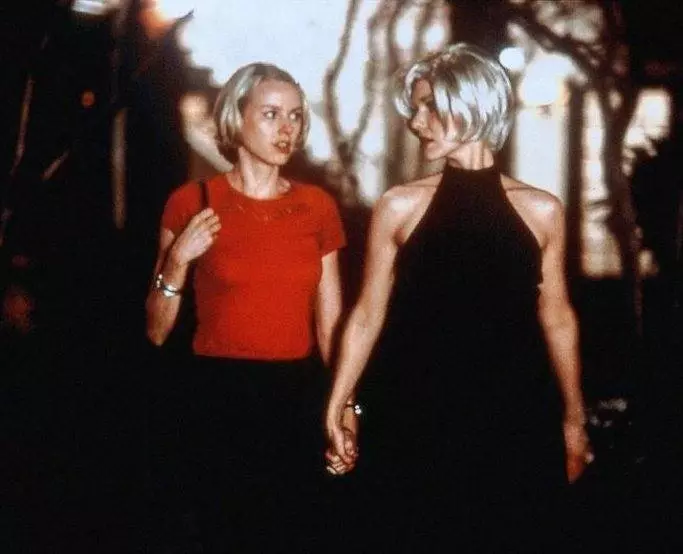 Кадр из Малхолланд Драйв (2001) Кадр из Малхолланд Драйв (2001)
