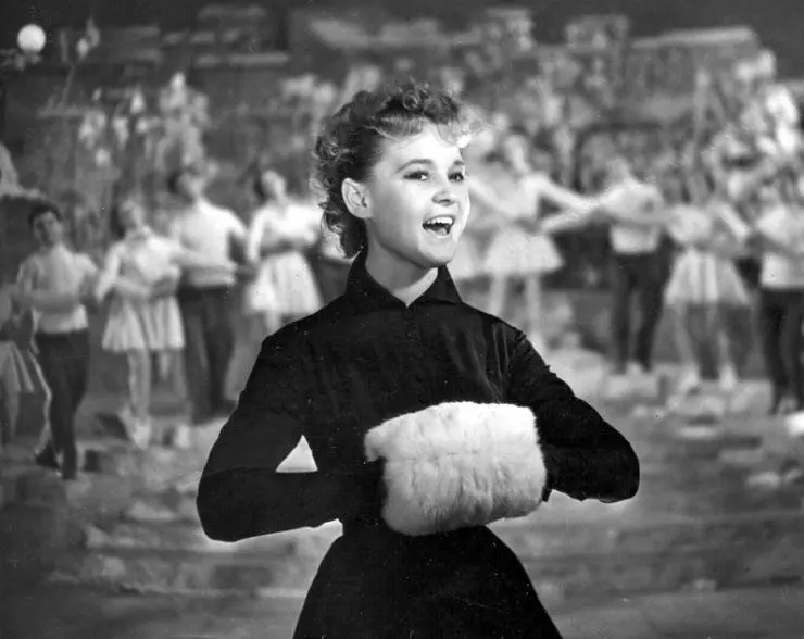 Кадр из Карнавальная ночь (1956) Кадр из Карнавальная ночь (1956)