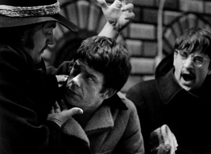 Кадр из Приветствия (1968) Кадр из Приветствия (1968)