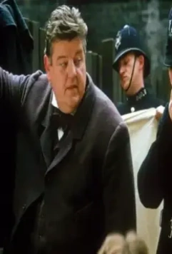 Кадр из Из ада (2001) Кадр из Из ада (2001)