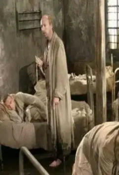 Кадр из Рагин (2004) Кадр из Рагин (2004)