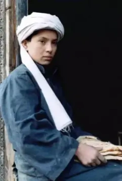 Кадр из Усама (2003) Кадр из Усама (2003)