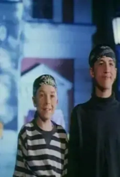 Кадр из Кто, если не мы (1998) Кадр из Кто, если не мы (1998)