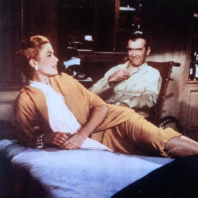 Кадр из Окно во двор (1954) Кадр из Окно во двор (1954)
