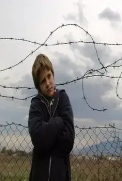 Кадр из Невидимые дети (2005) Кадр из Невидимые дети (2005)