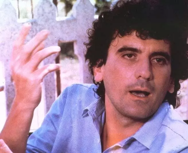 Кадр из Нам остается только плакать (1984) Кадр из Нам остается только плакать (1984)