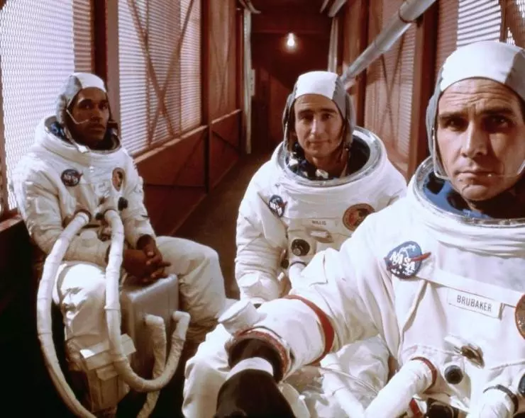 Кадр из Козерог один (1977) Кадр из Козерог один (1977)