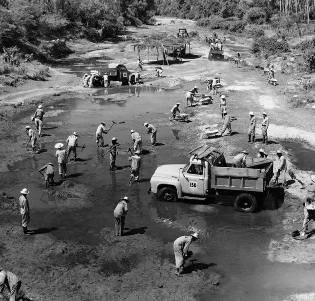 Кадр из Лихорадка приходит в Эль-Пао (1959) Кадр из Лихорадка приходит в Эль-Пао (1959)