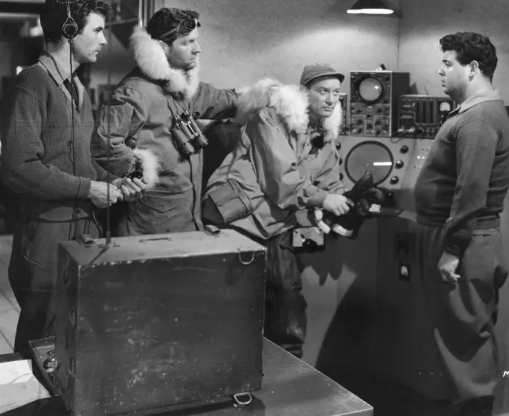 Кадр из Чудовище с глубины 20000 морских саженей (1953) Кадр из Чудовище с глубины 20000 морских саженей (1953)