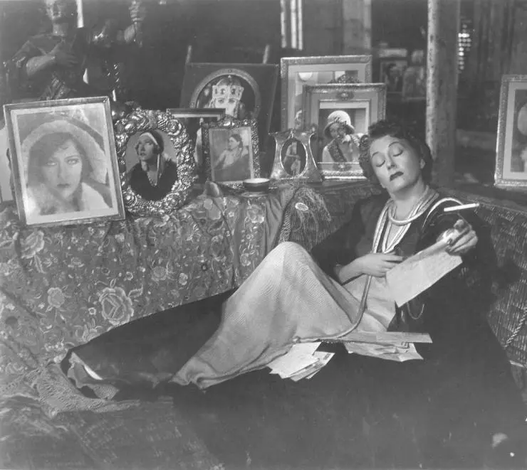 Кадр из Сансет бульвар (1950) Кадр из Сансет бульвар (1950)