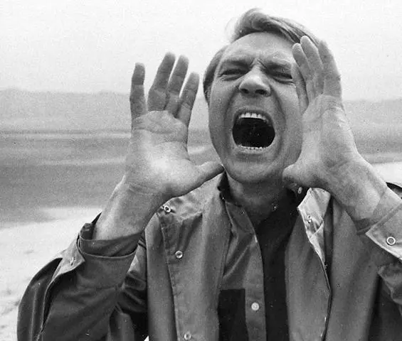 Кадр из Змеелов (1985) Кадр из Змеелов (1985)