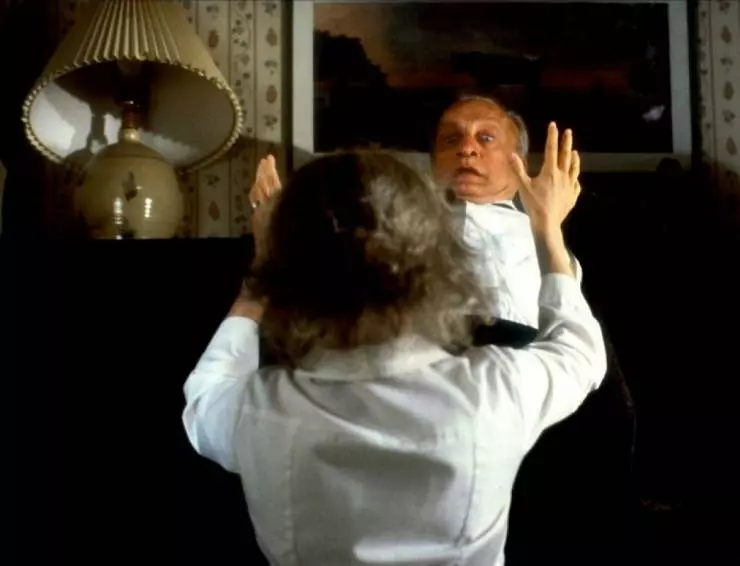 Кадр из Изгоняющий дьявола III (1990) Кадр из Изгоняющий дьявола III (1990)