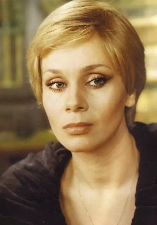 Кадр из Тайна «Черных дроздов» (1983) Кадр из Тайна «Черных дроздов» (1983)