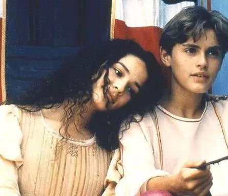 Кадр из Ализея и прекрасный принц (1996) Кадр из Ализея и прекрасный принц (1996)