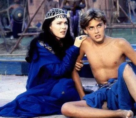 Кадр из Ализея и прекрасный принц (1996) Кадр из Ализея и прекрасный принц (1996)