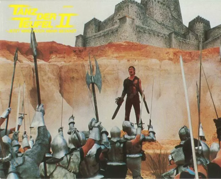 Кадр из Зловещие мертвецы 2 (1987) Кадр из Зловещие мертвецы 2 (1987)