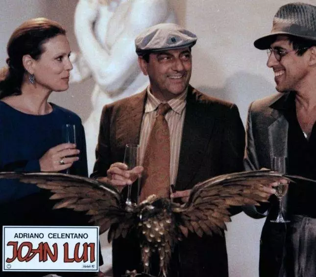 Кадр из Джоан Луй (1985) Кадр из Джоан Луй (1985)