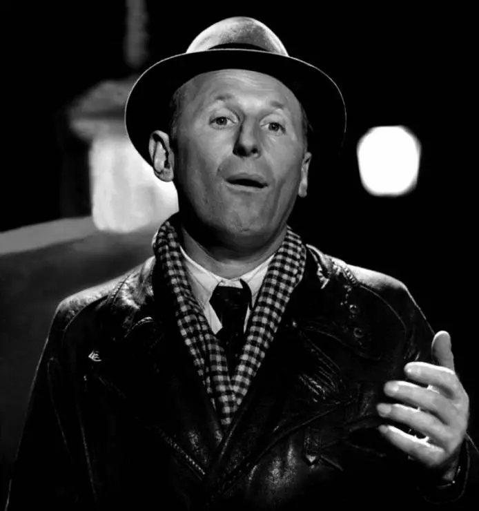 Кадр из Через Париж (1956) Кадр из Через Париж (1956)