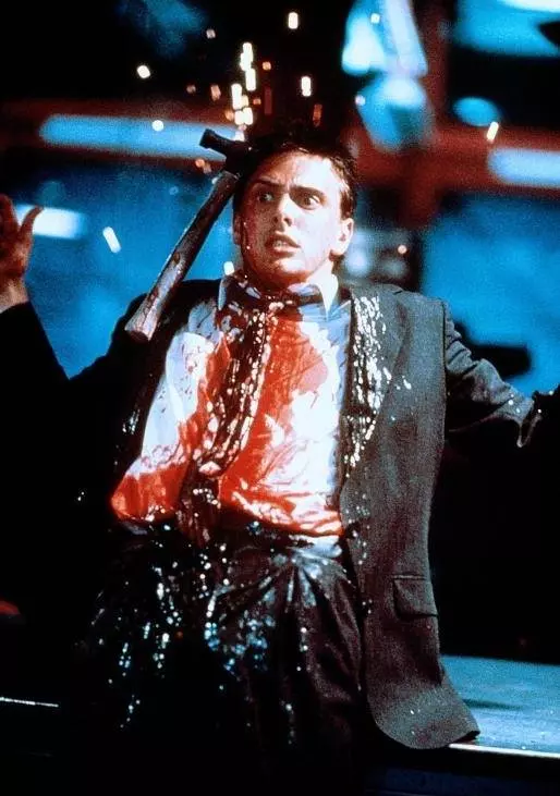Кадр из Сокращая класс (1988) Кадр из Сокращая класс (1988)