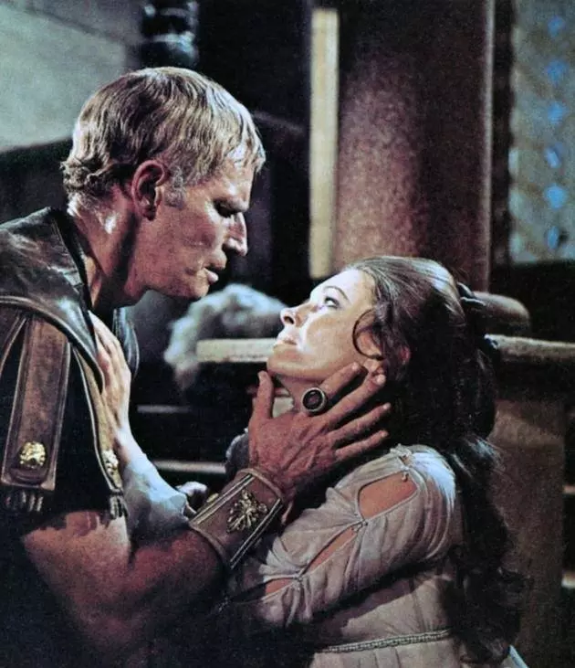 Кадр из Антоний и Клеопатра (1972) Кадр из Антоний и Клеопатра (1972)