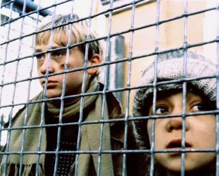 Кадр из 300 миль до неба (1989) Кадр из 300 миль до неба (1989)