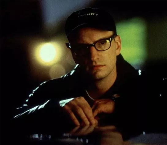 Кадр из Англичанин (1999) Кадр из Англичанин (1999)