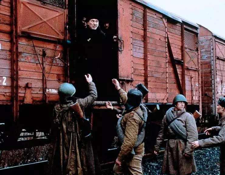 Кадр из Яков лжец (1999) Кадр из Яков лжец (1999)