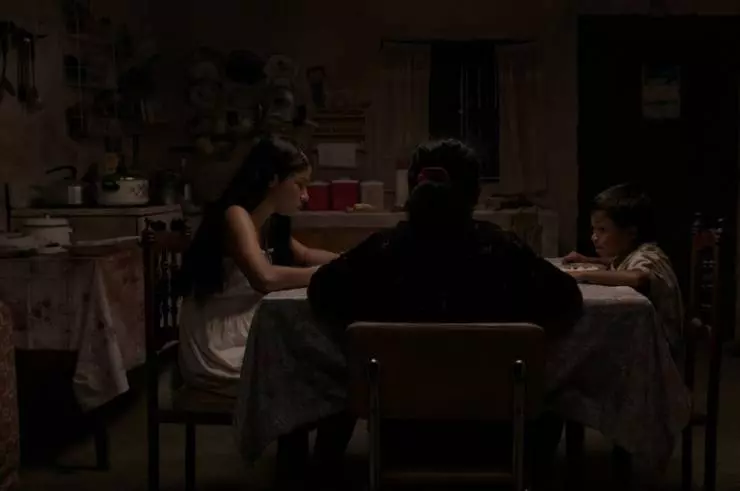 Кадр из Земля и тень (2015) Кадр из Земля и тень (2015)