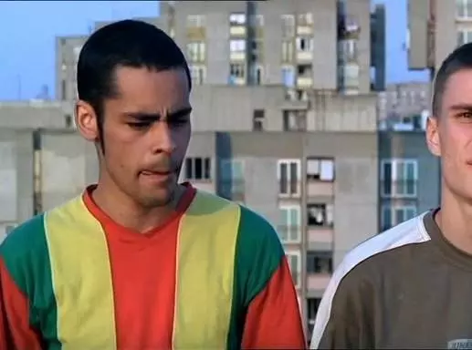 Кадр из Абсолютная сотня (2001) Кадр из Абсолютная сотня (2001)