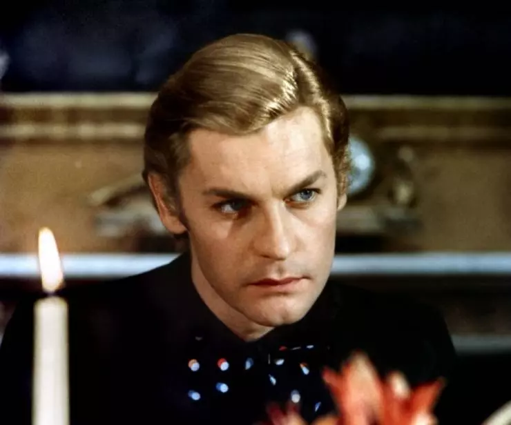 Кадр из Семейный портрет в интерьере (1974) Кадр из Семейный портрет в интерьере (1974)