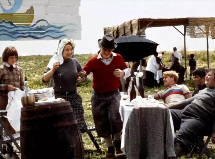 Кадр из Амаркорд (1973) Кадр из Амаркорд (1973)