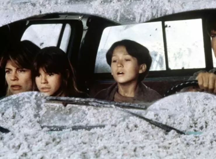 Кадр из Пик Данте (1997) Кадр из Пик Данте (1997)