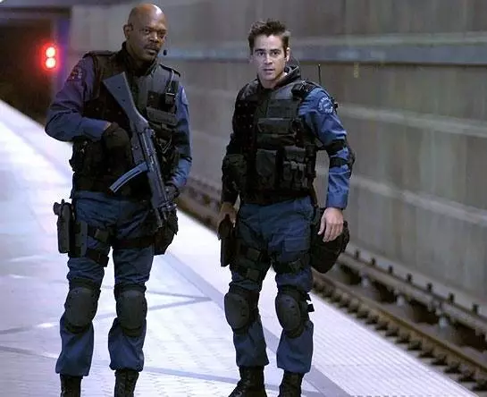 Кадр из S.W.A.T.: Спецназ города ангелов (2003) Кадр из S.W.A.T.: Спецназ города ангелов (2003)