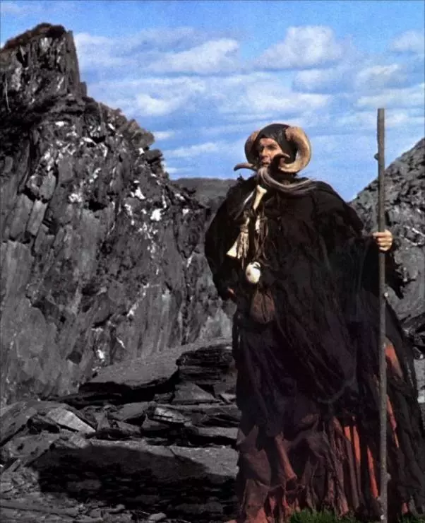 Кадр из Монти Пайтон и Священный Грааль (1975) Кадр из Монти Пайтон и Священный Грааль (1975)